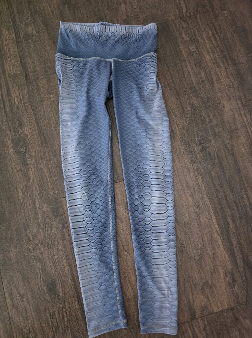 Niyama Sol Blue Textured Leggings